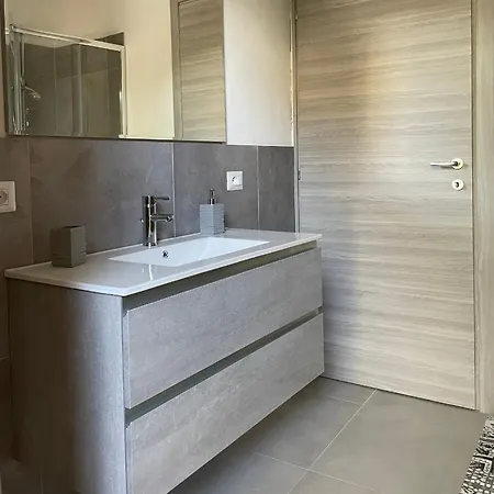 L'isola Felice אולביה